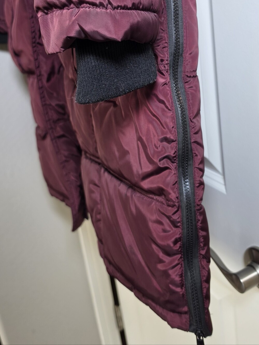 Canada Weather Gear Women’s XL Long Puffer Parka Faux Fur Hood Burgundy - Picture 7 of 16